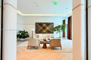 77 SE 5th St, Miami, FL 33131 - Photo 38