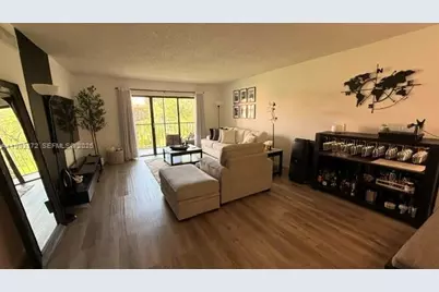 231 Lakeview Dr #204, Weston, FL 33326 - Photo 10