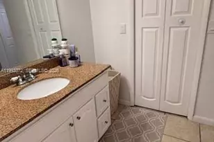 231 Lakeview Dr, Weston, FL 33326 - Photo 16