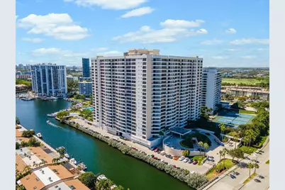 2500 Parkview Dr #2206, Hallandale Beach, FL 33009 - Photo 16