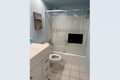 440 Paradise Isle Blvd #205, Hallandale Beach, FL 33009 - Photo 16