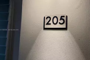 440 Paradise Isle Blvd, Hallandale Beach, FL 33009 - Photo 18