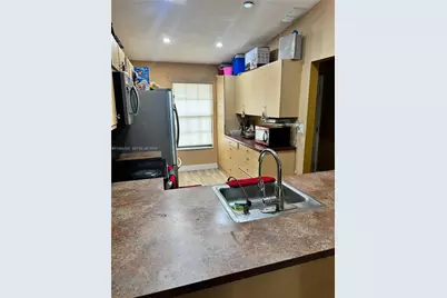 9291 E Fern Ln, Miramar, FL 33025 - Photo 8