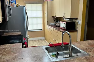 9291 E Fern Ln, Miramar, FL 33025 - Photo 8