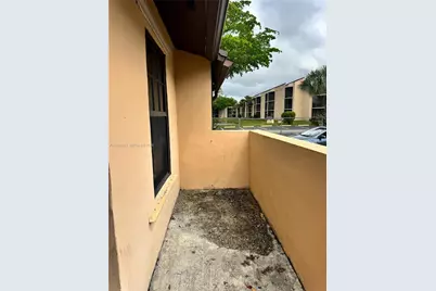 9291 E Fern Ln, Miramar, FL 33025 - Photo 20