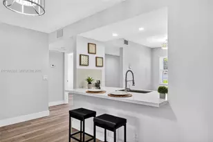 12701 SW 14th St, Pembroke Pines, FL 33027 - Photo 10