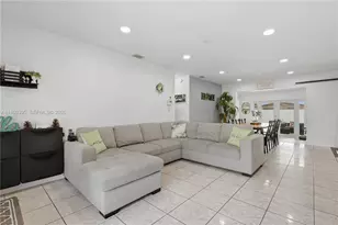 7390 Cleveland St, Hollywood, FL 33024 - Photo 2