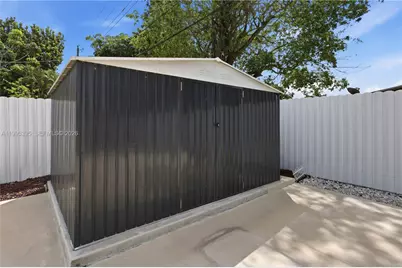 7390 Cleveland St, Hollywood, FL 33024 - Photo 36