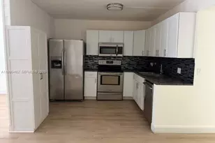 251 SW 132nd Way, Pembroke Pines, FL 33027 - Photo 4