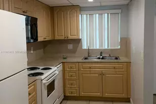 9365 Fontainebleau Blvd, Miami, FL 33172 - Photo 38