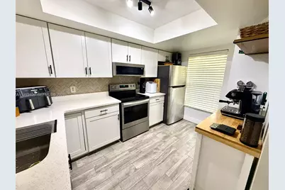 300 Promenade Dr #105, Other City - In The State Of Florida, FL 34698 - Photo 2
