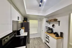 300 Promenade Dr, Other City - In The State Of Florida, FL 34698 - Photo 4