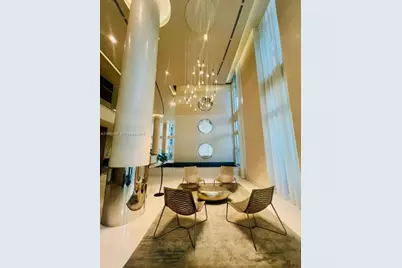 41 SE 5th St #903, Miami, FL 33131 - Photo 18