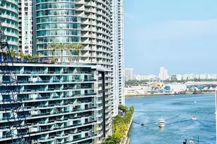 41 SE 5th St, Miami, FL 33131 - Photo 20