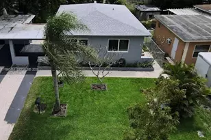 266 NE 162nd St, Miami, FL 33162 - Photo 32