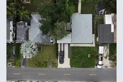 266 NE 162nd St, Miami, FL 33162 - Photo 52