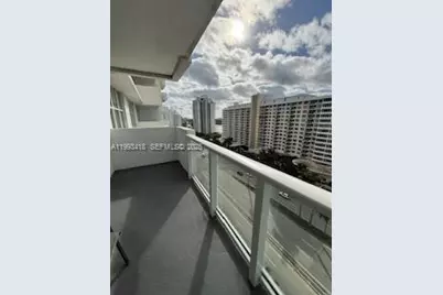 5601 Collins Ave #1219, Miami Beach, FL 33140 - Photo 2