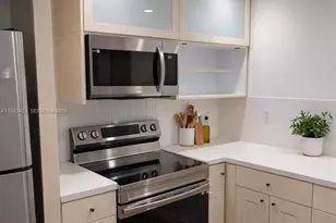 [Address not provided], Hallandale Beach, FL 33009 - Photo 4