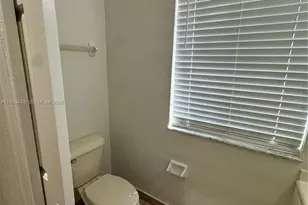 1403 SE 27th Ct, Homestead, FL 33035 - Photo 10