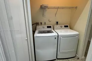 1403 SE 27th Ct, Homestead, FL 33035 - Photo 12