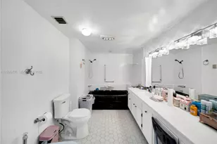 3800 Hillcrest Dr, Hollywood, FL 33021 - Photo 6