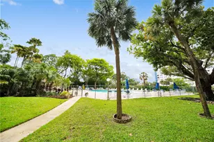 3800 Hillcrest Dr, Hollywood, FL 33021 - Photo 26