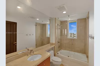 17875 Collins Ave #3005, Sunny Isles Beach, FL 33160 - Photo 32