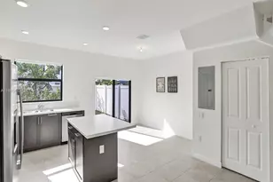 3436 W 111th Pl, Hialeah, FL 33018 - Photo 4