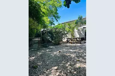 1002 NE 119th St #F, Biscayne Park, FL 33161 - Photo 22