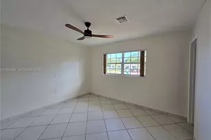 10475 SW 42 Te, Unincorporated Dade County, FL 33165 - Photo 30