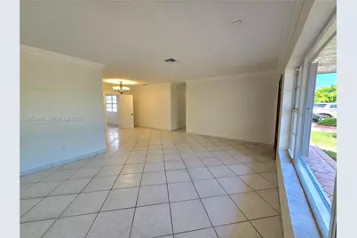 10475 SW 42 Te #0, Unincorporated Dade County, FL 33165 - Photo 8