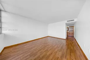 2841 NE 163rd St, North Miami Beach, FL 33160 - Photo 20