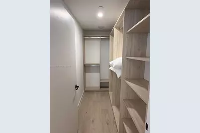 225 N Miami Ave #910, Miami, FL 33128 - Photo 12