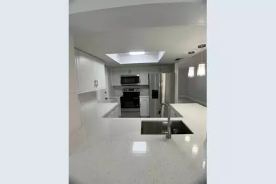 6990 NW 17th St, Margate, FL 33063 - Photo 6