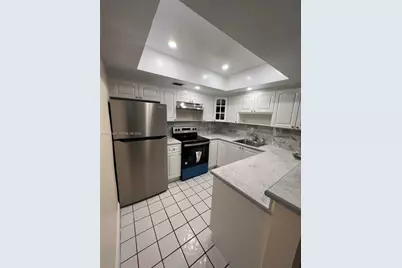 2605 NW 47th Ter #103, Lauderdale Lakes, FL 33313 - Photo 2