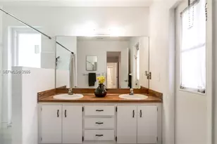 7101 NW 40th St, Coral Springs, FL 33065 - Photo 28