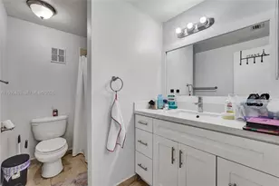 3592 NW 83rd Ln, Sunrise, FL 33351 - Photo 22