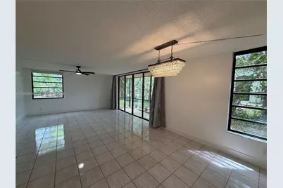 400 Commodore Dr #101, Plantation, FL 33325 - Photo 18