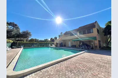 400 Commodore Dr #101, Plantation, FL 33325 - Photo 42
