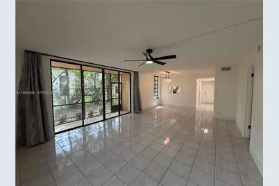 400 Commodore Dr #101, Plantation, FL 33325 - Photo 2