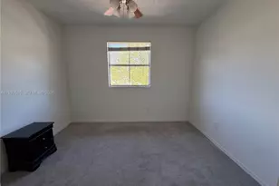 4282 NE 9th St, Homestead, FL 33033 - Photo 12