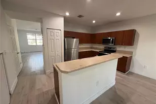 4282 NE 9th St, Homestead, FL 33033 - Photo 8