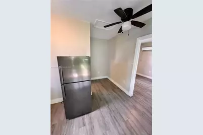 784 NW 100th St #C, Miami, FL 33150 - Photo 2