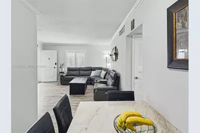 2270 NE 68th St #1901, Fort Lauderdale, FL 33308 - Photo 2