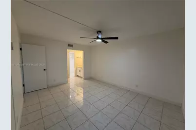400 Commodore Dr #101, Plantation, FL 33325 - Photo 26