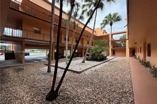 400 Commodore Dr, Plantation, FL 33325 - Photo 38