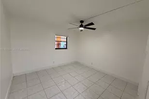 400 Commodore Dr, Plantation, FL 33325 - Photo 12