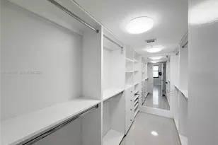 2333 Brickell Ave, Miami, FL 33129 - Photo 14