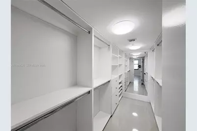 2333 Brickell Ave #1407, Miami, FL 33129 - Photo 12
