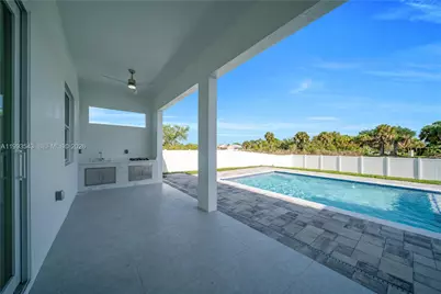 4100 15th St SW, Lehigh Acres, FL 33976 - Photo 8